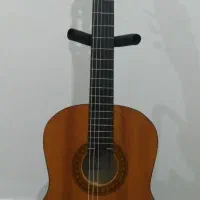 فروش گیتاریاماها c40 فقط ۴میلیون