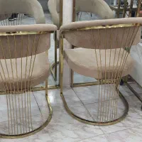 دوعدد صندلی