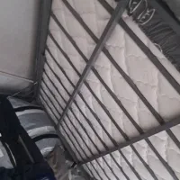 تخت دو نفره سالم همراه با جک ت وتشک رویال اصل|تخت و سرویس خواب|تهران, جی|دیوار