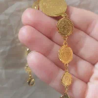 .گردنبند و دستبند طرح طلا رنگ ثابت