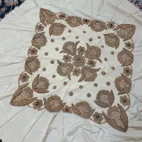 رو میزی سنگدوزی شده