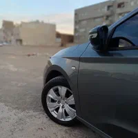 تارا دستی ۵ دنده برج ۸ سال ۱۴۰۲ درجه یک