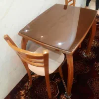 فروش فوری میز ناهار خوری ۲نفر