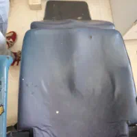 صندلی آرایشگاهی|آرایشگاه و سالنهای زیبایی|فومن, |دیوار