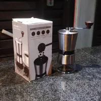 آسیاب دستی قهوه مدل Coffee Time در حد نو