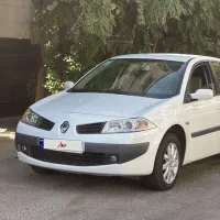 مگان ۲۰۰۰ مدل ۹۰