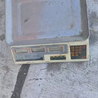 ترازو۶۰۰تومن