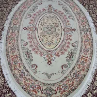 فرش بیضی زمینه کرم