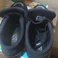 یک حفت کتونی نیم ساق|کیف، کفش، کمربند|تهران, مینای شمالی (مخبر)|دیوار