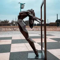 مجسمه فلزی گرگینه