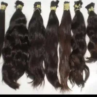 خریدار موهای طبیعی و رنگ شده بالای ۶۰ سانت