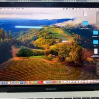 مک بوک ایر مدل ۲۰۱۸ خریداری شده از فنلاند