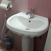 شیر روشویی همراه با روشویی