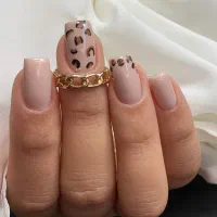 کاشت ناخن|خدمات آرایشگری و زیبایی|رشت, جماران|دیوار