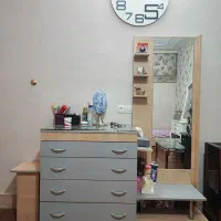 تخت و آینه|تخت و سرویس خواب|شاهینشهر, شهرک هشت بهشت|دیوار