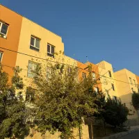 80 متر /دو خوابه/نورگیر /خوش نقشه