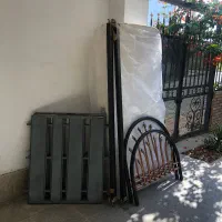 تخت خواب فلزی تک نفره و تشک طبی فنری