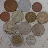 تعدادی سکه خارجی قدیمی