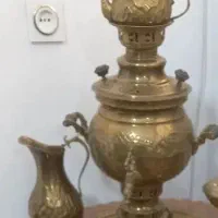 سماوروقوری وپارچ سینی برنجی بفرش میرسد
