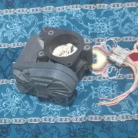 دریچه گاز برقی تیوفایو و اگزوز|قطعات یدکی و لوازم جانبی|سنندج, |دیوار