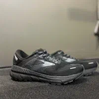 کتونی اورجینال بروکس به صورت تک و عمده