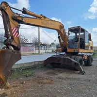 بیل لاستیکی ۹۱۲ لیبهر|خودرو سنگین|تهران, آشتیانی|دیوار