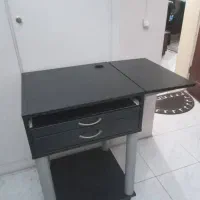 میز لب تاب و کامپیوتر