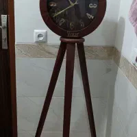 ساعت ایستاده