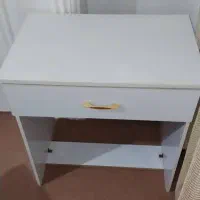 میز ناخن و تخت اپلاسیون و ماساژ و مژه