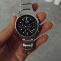 ساعت در حد نو سالم