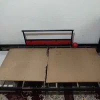 تخت خواب فلزی و چوبی