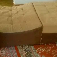 یک عددمیزوسط پارچه ای جیر خردلی ویک عددنشیمن|مبلمان خانگی و میز عسلی|تالش, تالش|دیوار