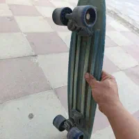 اسکیت حرفه ای سالم و کلاه کاسکت