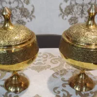 ظروف تزیینی جنس برنج هندی ساعت مینا کاری