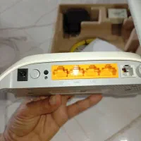 یک عدد موس ومودم