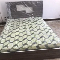 تخت خواب دو نفره همراه پاتختی و تشک|تخت و سرویس خواب|تهران, المهدی|دیوار
