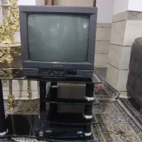 تلویزیون رنگی قدیمی.|تلویزیون و پروژکتور|کرمان, |دیوار