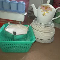 تعدادی وسایل پلاستیکی درحدنو