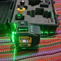 تراز لیزری دیوالت