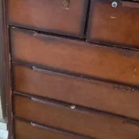 دو عدد کمد لباس و یک عدد دلاور ۶ کشوه