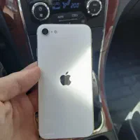 ایفون se 2020 در حد اک