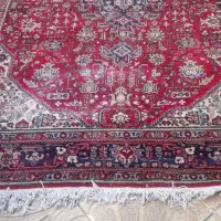 فرش دستباف کار کرده مناسب خونه باغ