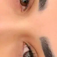 کاشت و اکستنشن مژه