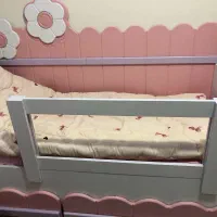 محافظ تخت