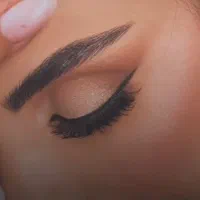 میکاپ صورت بصورت حرفه ای