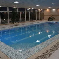 باغ ویلا شهرزاد|اجارهٔ کوتاه‌مدت ویلا و باغ|بیستون, |دیوار