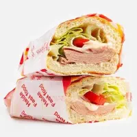 نیروی تهیه غذا خانم