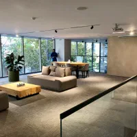 آپارتمان-100-متر-2-خواب-لوکیشن-بینظیر