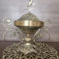 میز تلفن و شکلات خوری برنز|کلکسیون اشیاء عتیقه|قم, زنبیل آباد|دیوار