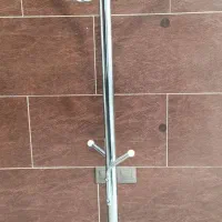 چوب لباسی ایستاده